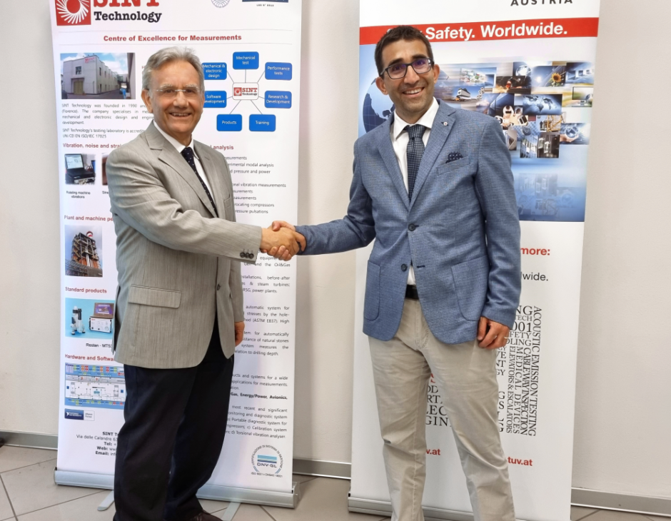 In Italien und auf der ganzen Welt: TÜV AUSTRIA erwirbt Mehrheitsbeteiligung an SINT TECHNOLOGY: SINT Tech GF Emilio Valentini (l) und TÜV AUSTRIA Italia GF Crescenzo Di Fratta (C) TÜV AUSTRIA