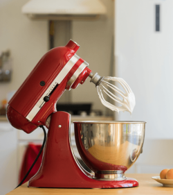 Küchengerät, Standmixer (C) Shutterstock, Dmitry Evs